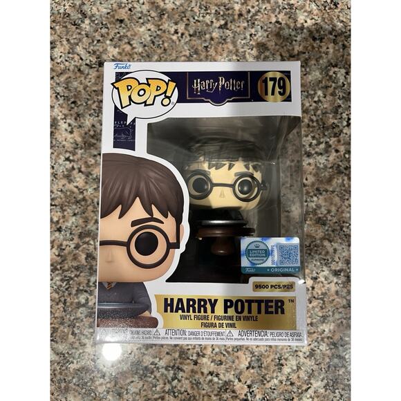 Funko Pop! Harry Potter with Pensieve #179 LE 9500 Barnes & Noble B&N Exclusive - Picture 1 of 5